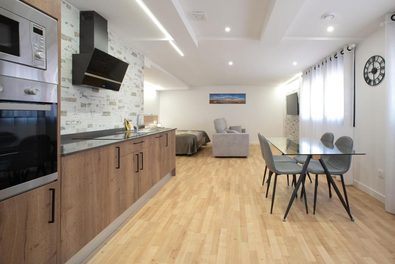 Apartamentos La Jasa Arguedas Luaran gambar