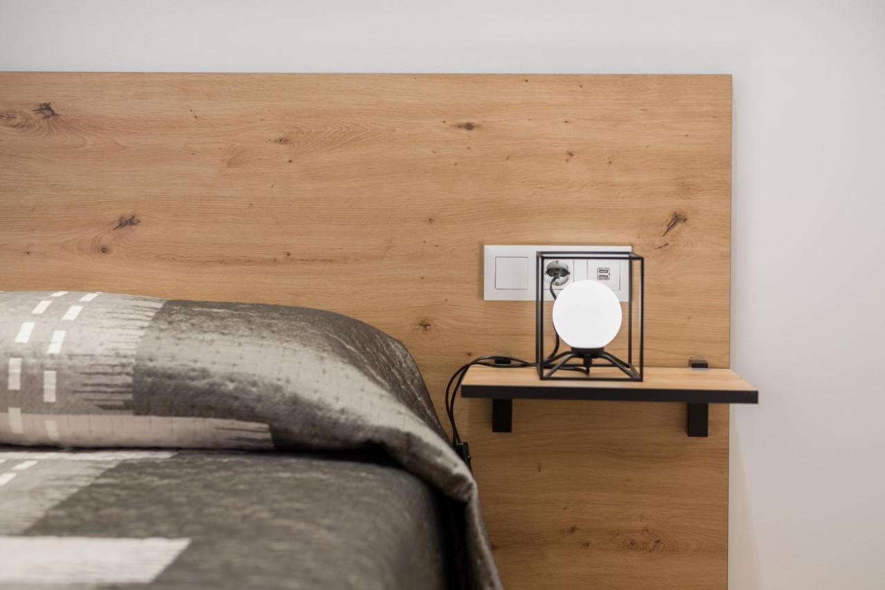 Apartamentos La Jasa Arguedas Luaran gambar