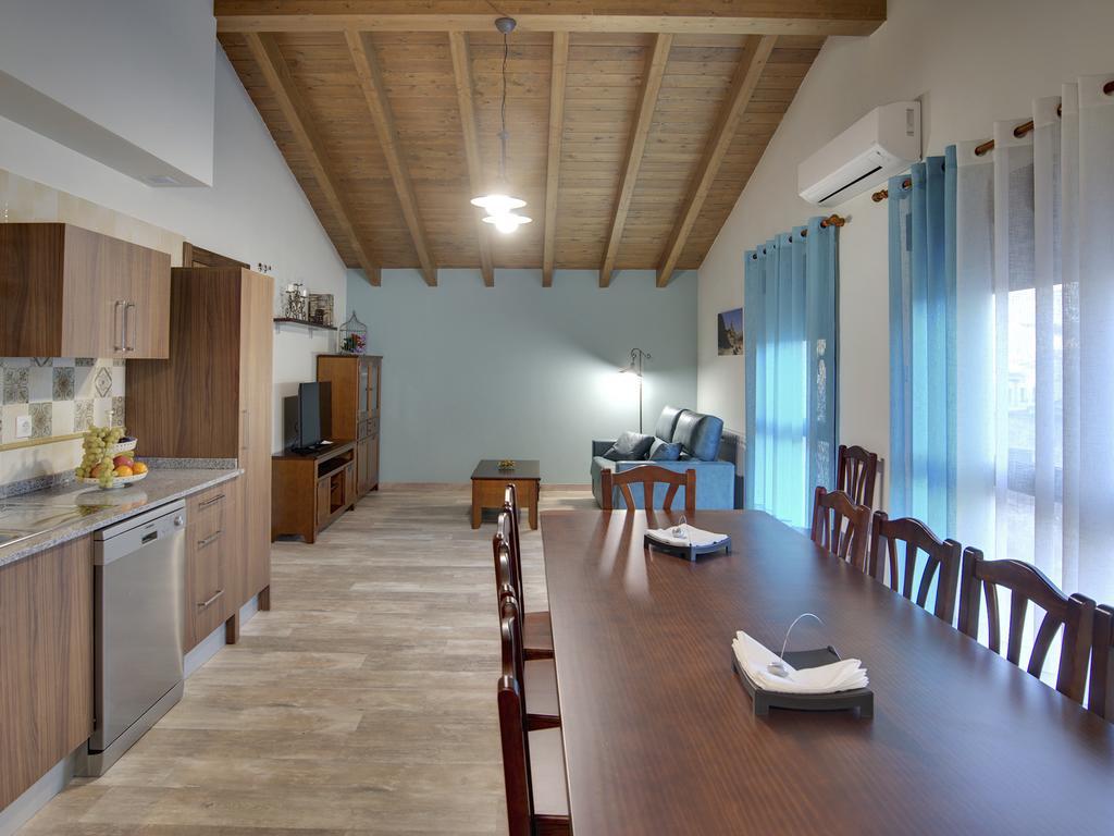 Apartamentos La Jasa Arguedas Luaran gambar